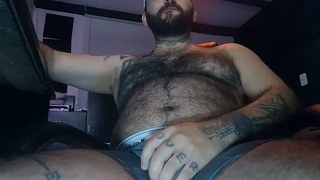 Show modela TeddyGominola_ na web-kameri