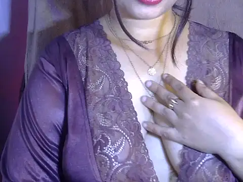 Chat +18 de Malnad_beauty ao vivo