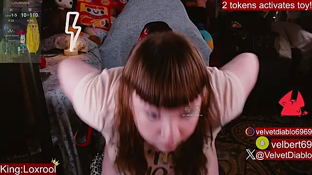VelvetDiablo's Live XXX Chat
