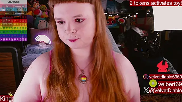 VelvetDiablo Show in webcam