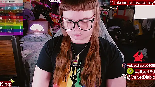 VelvetDiablo webkamerás műsora