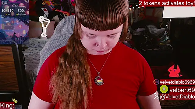 VelvetDiablo Show in webcam