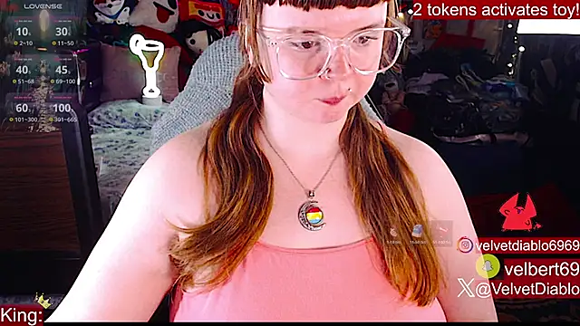 VelvetDiablo's Webcam Show