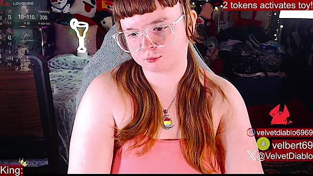 Živý XXX chat VelvetDiablo