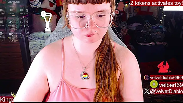 VelvetDiablo's Webcam Show