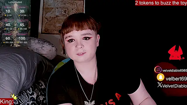 VelvetDiablo Show in webcam
