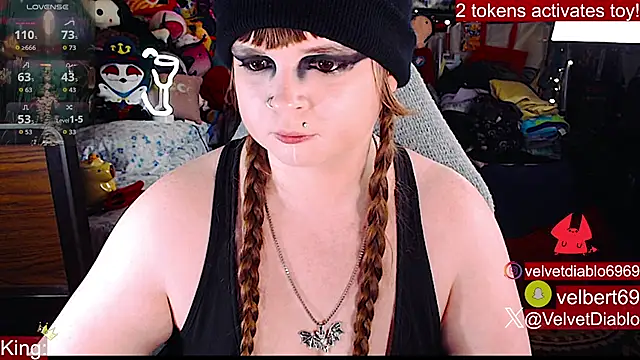 VelvetDiablo Chat XXX live