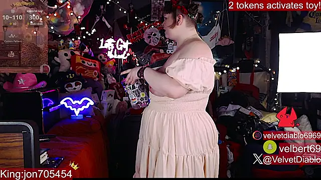 โชว์เว็บแคมของ VelvetDiablo