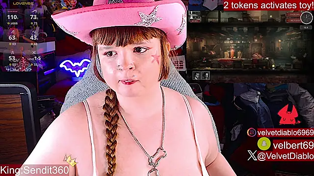 VelvetDiablo Show in webcam
