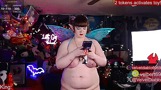 VelvetDiablo's Webcam Show