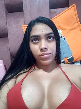 nia_sd's Live XXX Chat