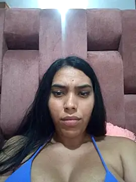 nia_sd's Live XXX Chat