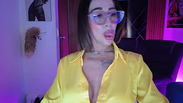crisstal_miler's Live XXX Chat