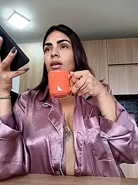 Ivanna2 Adlı Modelin Canlı XXX Sohbeti