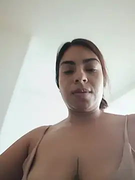 Ivanna2 Adlı Modelin Canlı XXX Sohbeti