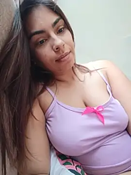 Ivanna2's Live XXX Chat
