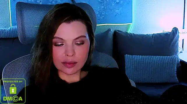 Glossier Webcamshow
