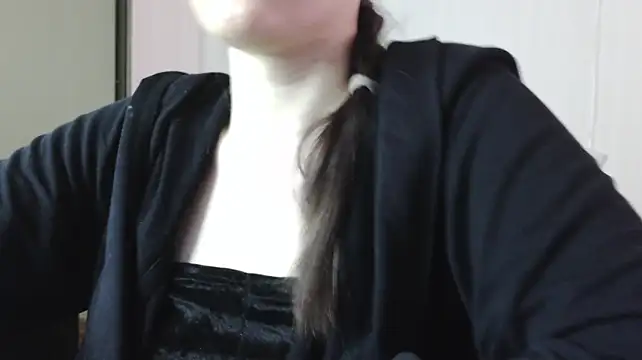 Chat +18 de Aelita_bb ao vivo