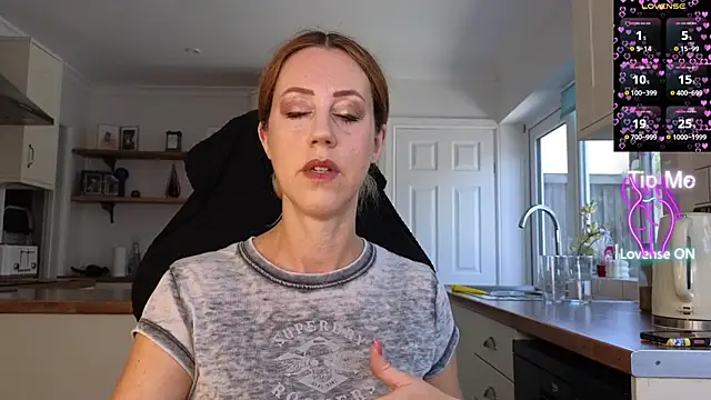 stripmequick webcam show