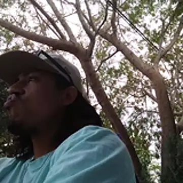 Pertunjukan Kamera Web AlexAlejandro13