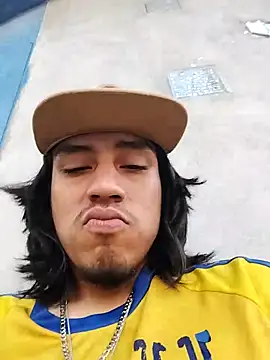 AlexAlejandro13 – webcam-show