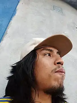 AlexAlejandro13 – webcam-show