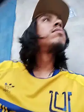 AlexAlejandro13のウェブカメラショー