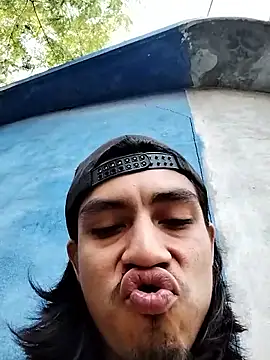 AlexAlejandro13 Webcam-Show