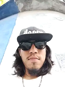 Show de AlexAlejandro13 na webcam