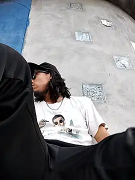 AlexAlejandro13's Webcam Show