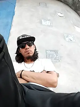 AlexAlejandro13: вебкам-шоу