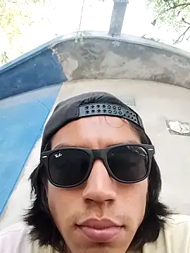 AlexAlejandro13 Webcam Show