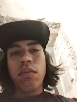 AlexAlejandro13's Webcam Show