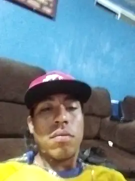 AlexAlejandro13's Webcam Show