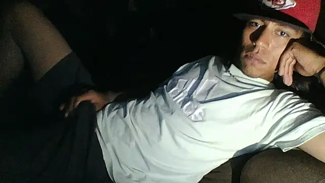 AlexAlejandro13 – webcam-show