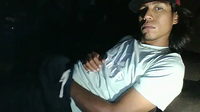 Chat XXX ao vivo de AlexAlejandro13