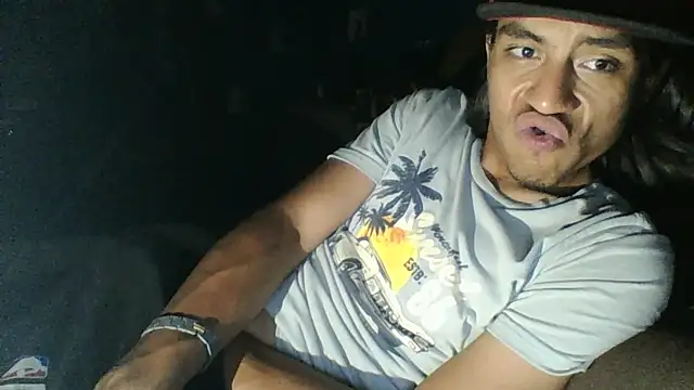 AlexAlejandro13 Pertunjukan Webcam