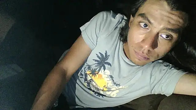 AlexAlejandro13 Pertunjukan Webcam