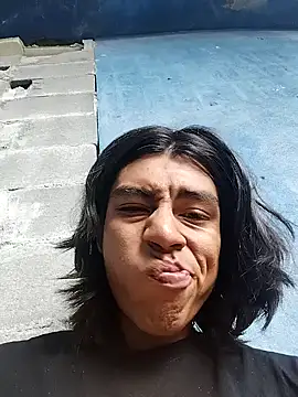AlexAlejandro13's Webcam Show
