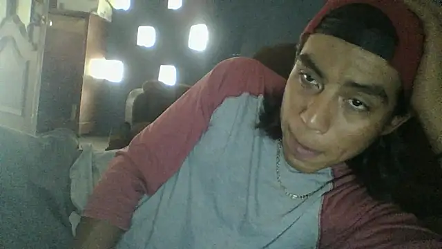 AlexAlejandro13's Live XXX Chat