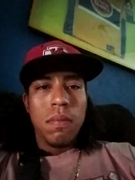 Pertunjukan Kamera Web AlexAlejandro13