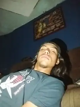 AlexAlejandro13's Webcam Show
