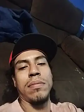 AlexAlejandro13's Webcam Show