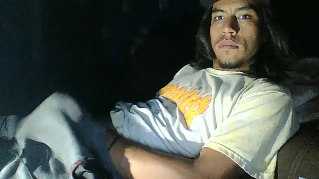 AlexAlejandro13 网络视讯表演
