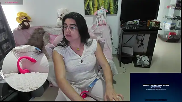 Khalifa_Gold Chat XXX live