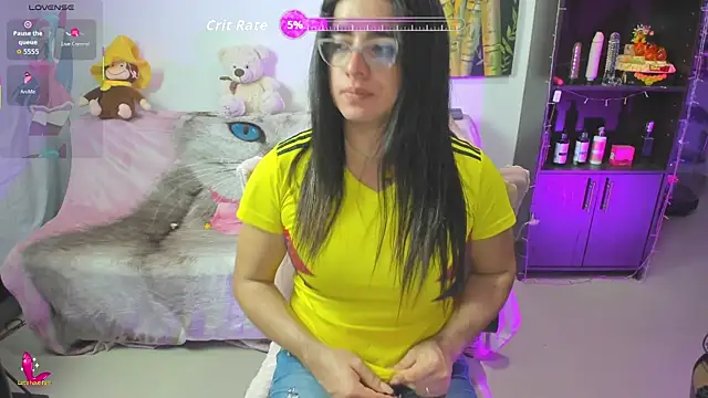 Show modela Khalifa_Gold na web-kameri