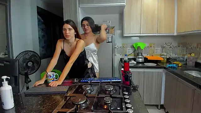 Khalifa_Gold Adlı Modelin Web Kamerası Şovu