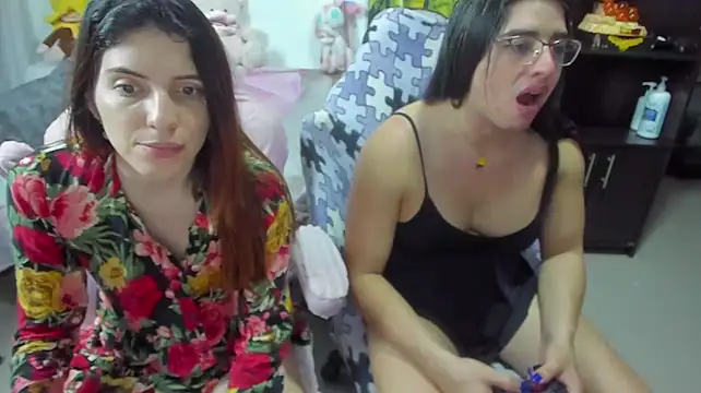 Khalifa_Gold Show in webcam