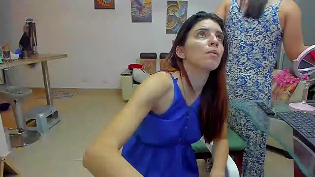 הופעת וובקאם של Khalifa_Gold