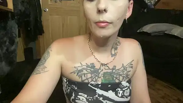 TeenyDoll 在線直播表演
